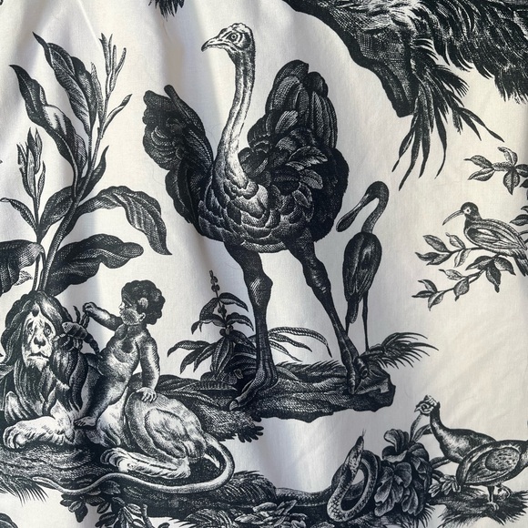 Fabulous vintage Judy Lee Cole Black and Ivory Toile Skirt Fully lined. Size 4 - Picture 3 of 6